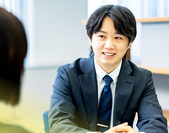 本社総合職の写真